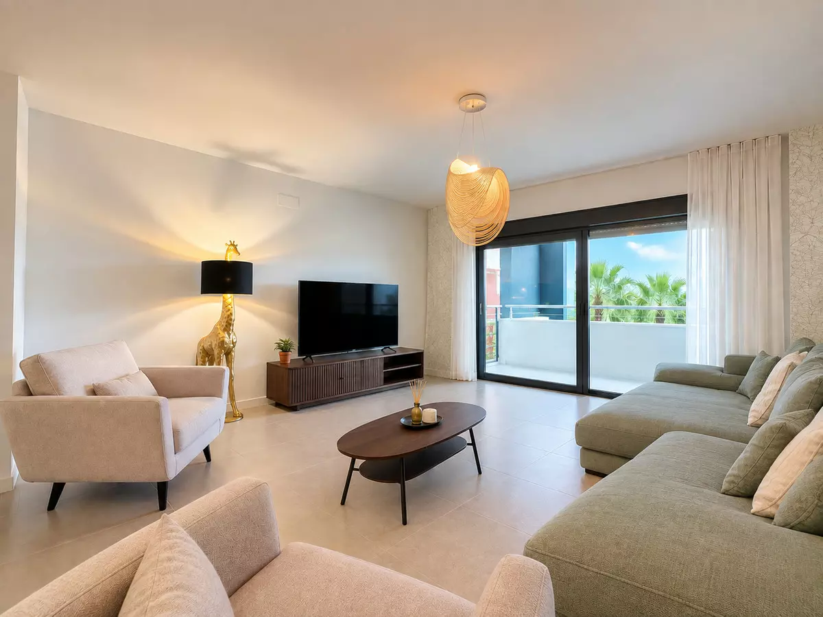 3-bedroom Apartment In Casares, Spain (149 M²)