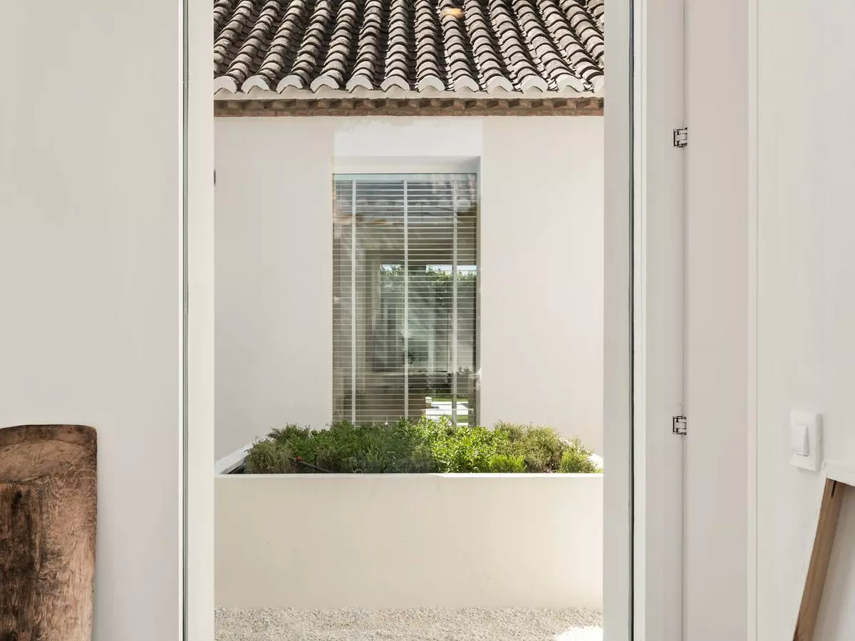4-bedroom Villa In Estepona, Spain (262 M²)