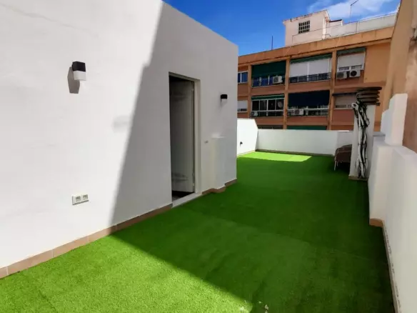 1-bedroom Apartment In Málaga, Spain (63 M²)