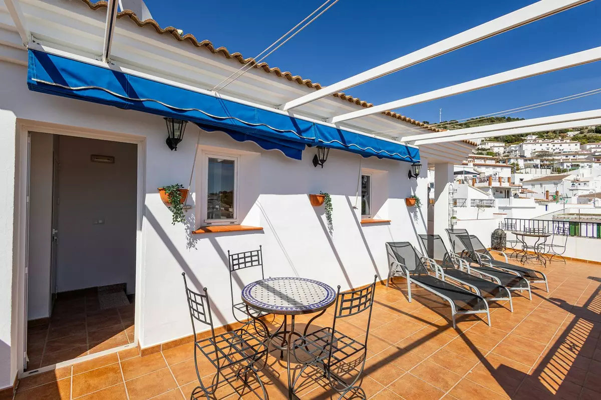 5-bedroom Town House In Canillas De Albaida, Spain (449 M²)