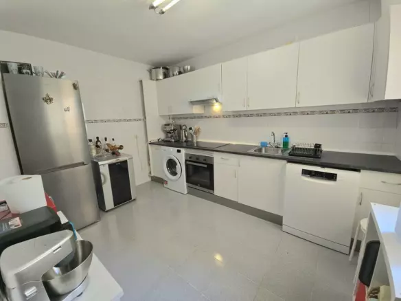 2-bedroom Apartment In Benalmádena, Spain (103 M²)