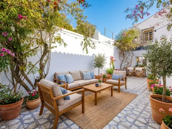 3-bedroom Town House In Comares, Spain (132 M²)