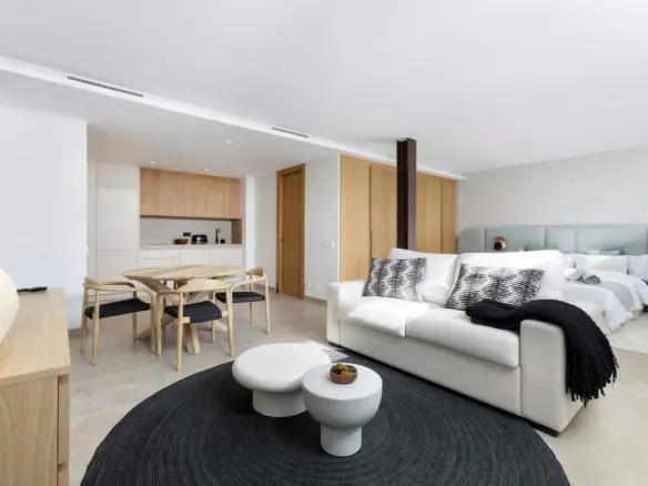 5-bedroom Villa In Benahavis, Spain (407 M²)