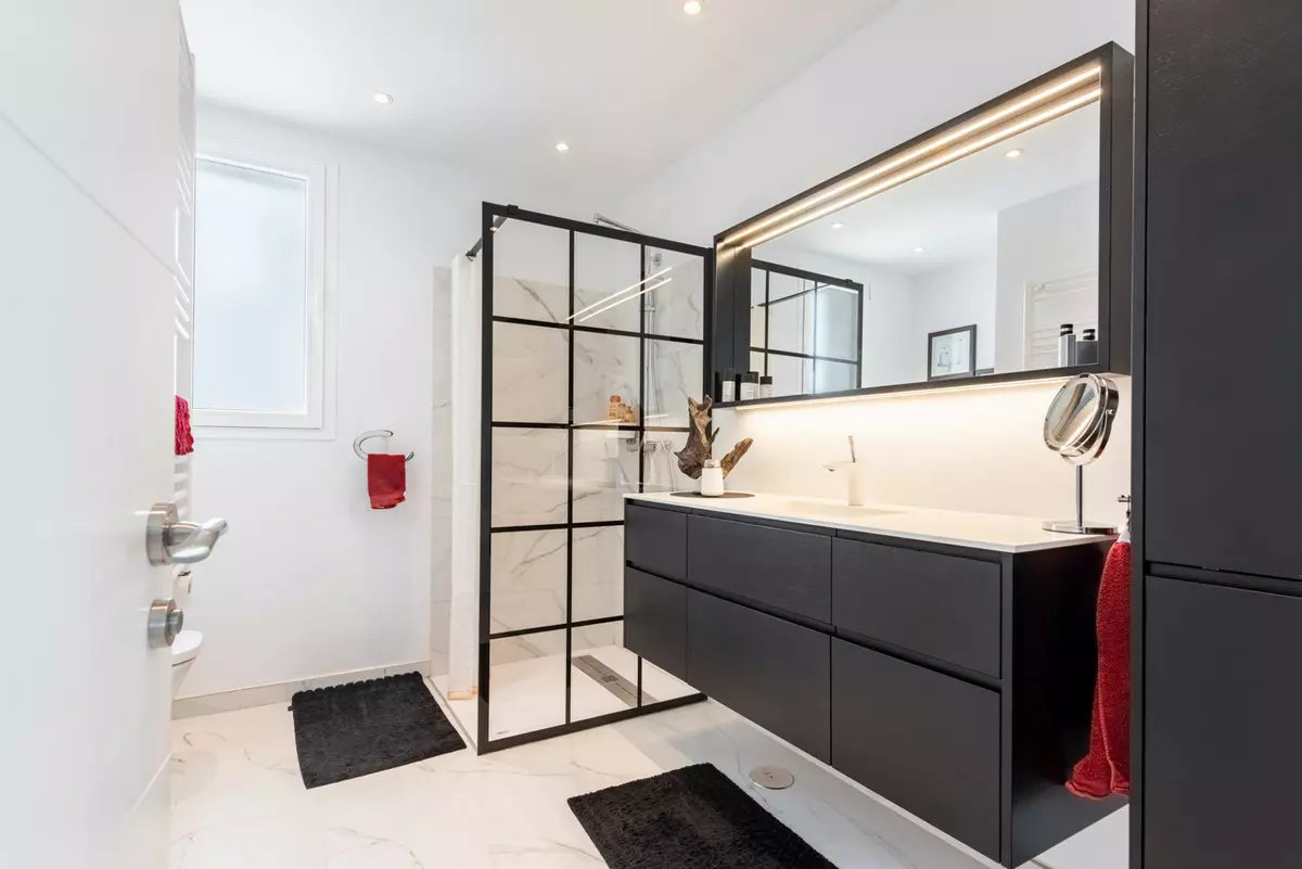 2-bedroom Apartment In Marbella, Spain (173 M²)
