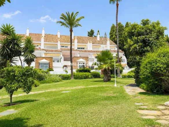 2-bedroom Town House In Estepona, Spain (116 M²)