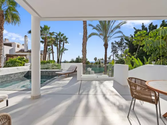 4-bedroom Apartment In Estepona, Spain (264 M²)