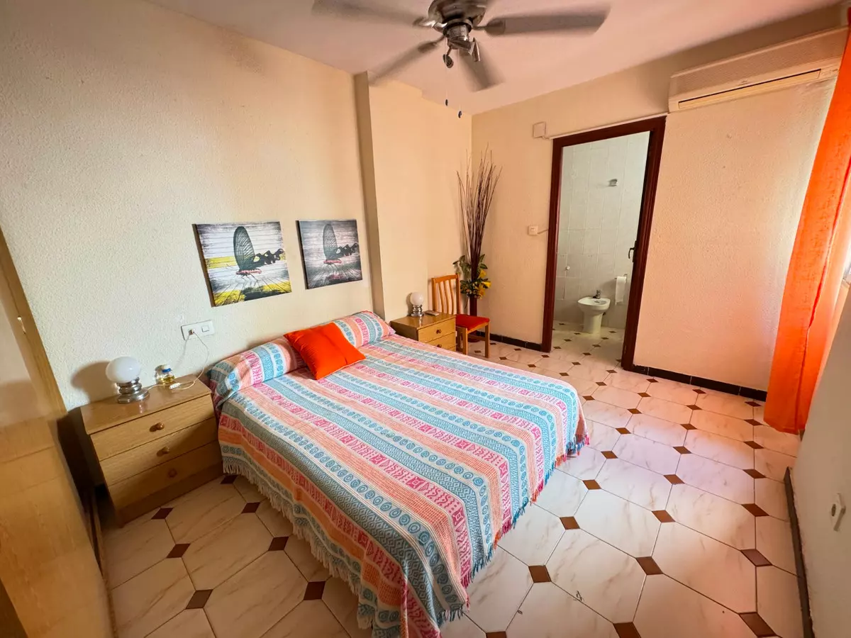 3-bedroom Apartment In Guardamar Del Segura, Spain (103 M²)