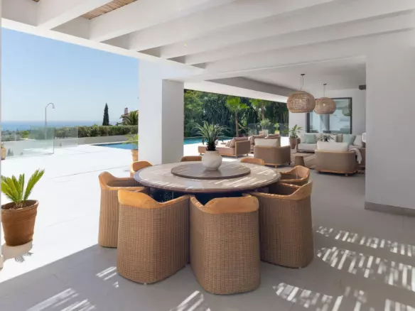 5-bedroom Villa In Marbella, Spain (627 M²)