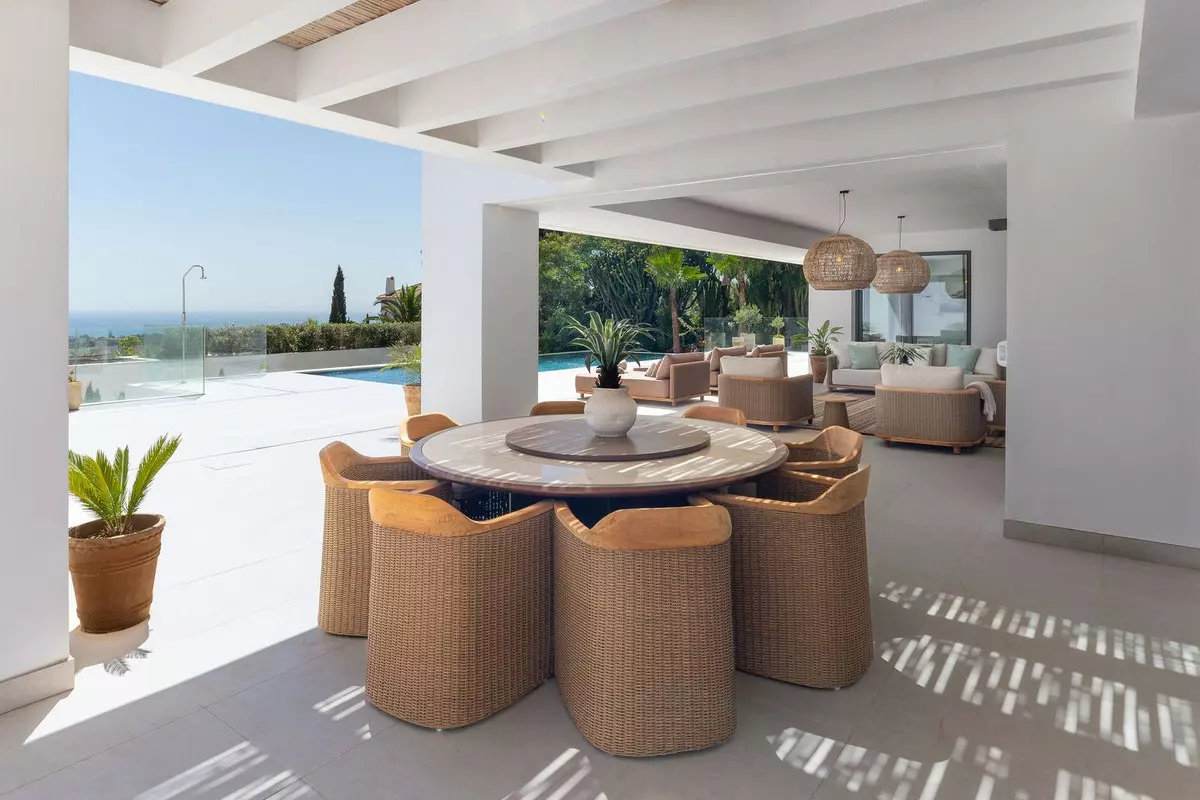 5-bedroom Villa In Marbella, Spain (627 M²)