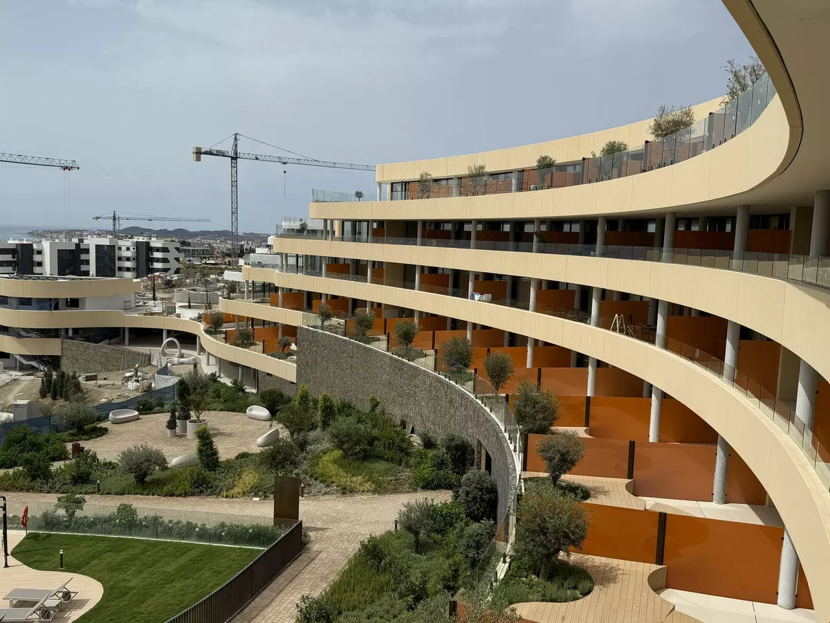 3-bedroom Apartment In Fuengirola, Spain (111 M²)