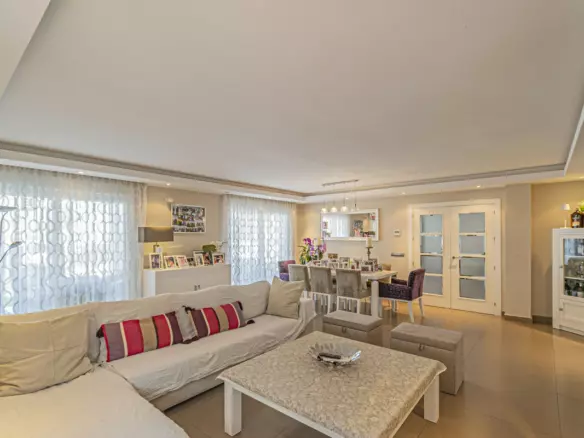 5-bedroom Villa In Marbella, Spain (275 M²)