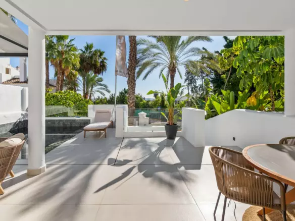 3-bedroom Apartment In Estepona, Spain (269 M²)