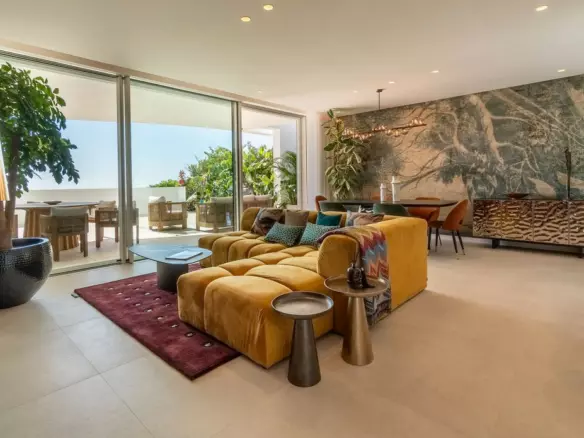 3-bedroom Apartment In Ojen, Spain (145 M²)