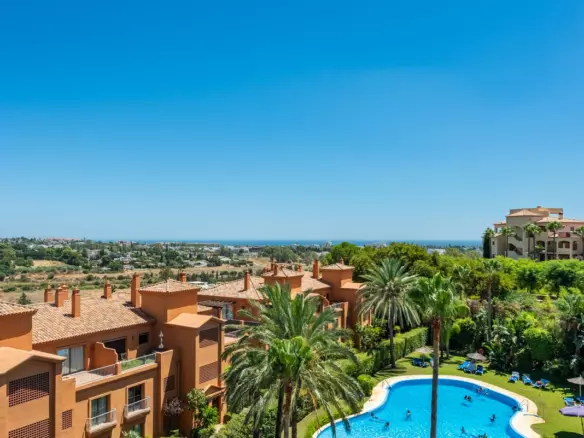 3-bedroom Apartment In Estepona, Spain (169 M²)