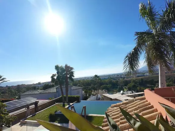 8-bedroom Villa In Estepona, Spain (1.265 M²)