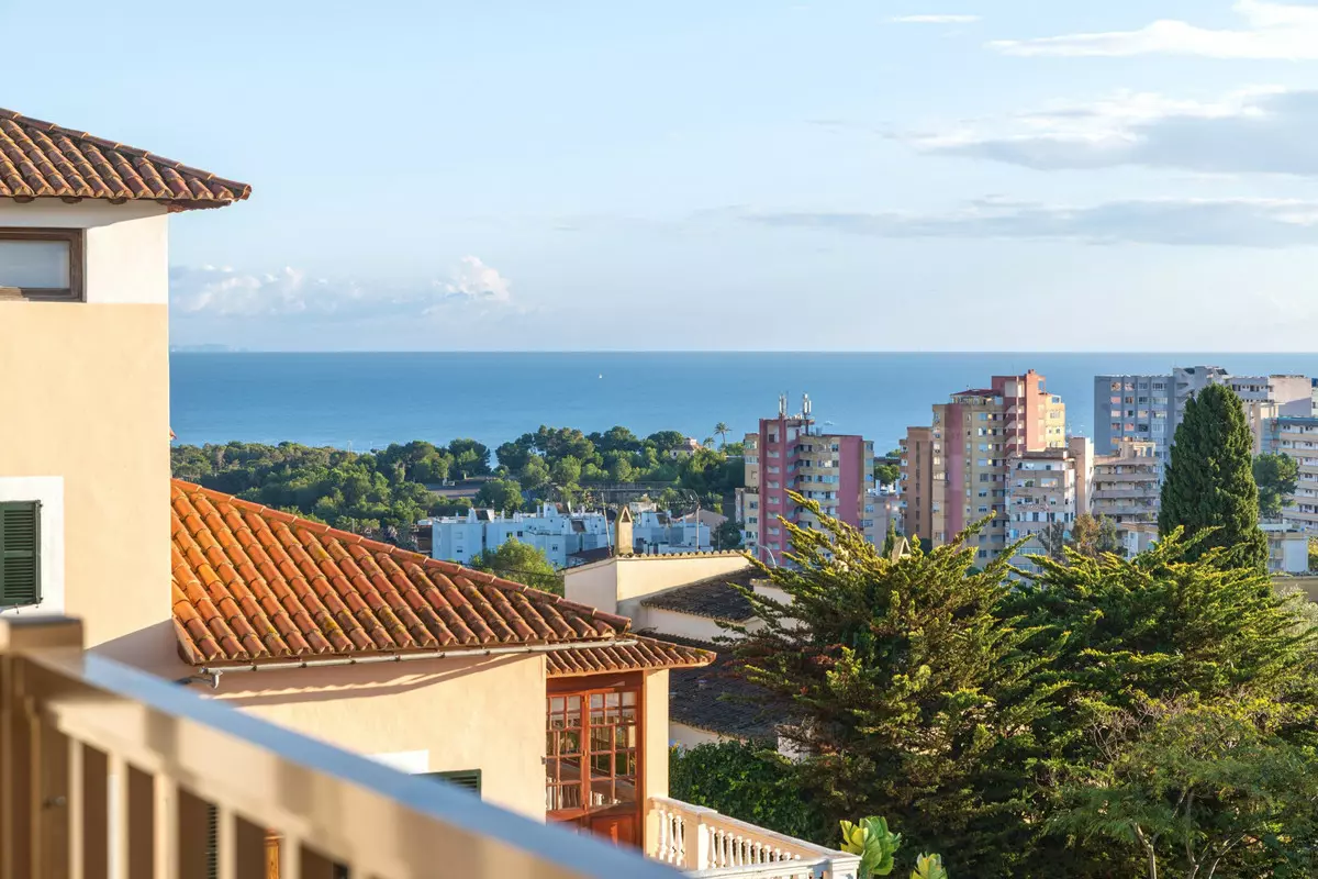 2-bedroom Apartment In Palma De Mallorca, Spain (102 M²)