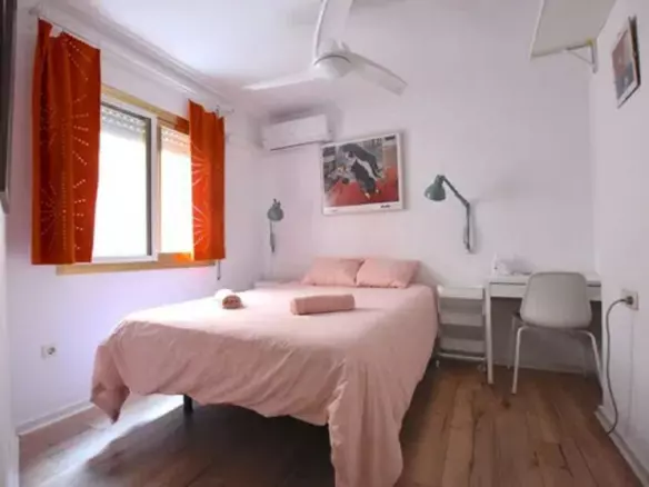 3-bedroom Apartment In Málaga, Spain (103 M²)