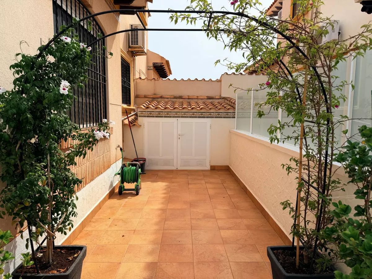 3-bedroom Villa In Orihuela, Spain (70 M²)