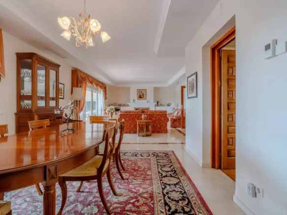 5-bedroom Villa In Estepona, Spain (282 M²)