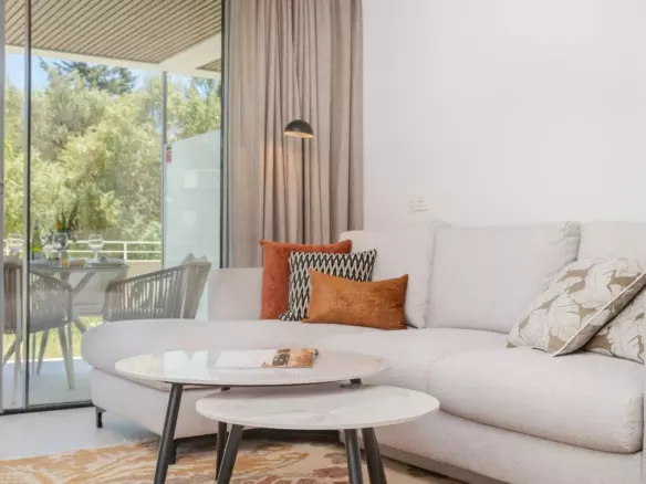2-bedroom Apartment In Marbella, Spain (98 M²)