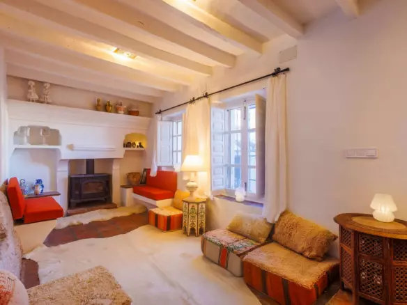 3-bedroom Town House In Comares, Spain (142 M²)
