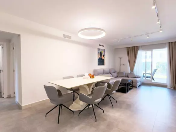 2-bedroom Apartment In Estepona, Spain (92 M²)
