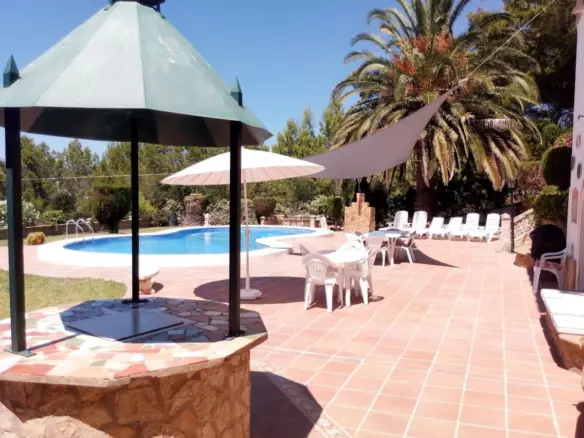 5-bedroom Villa In Calvià, Spain (400 M²)