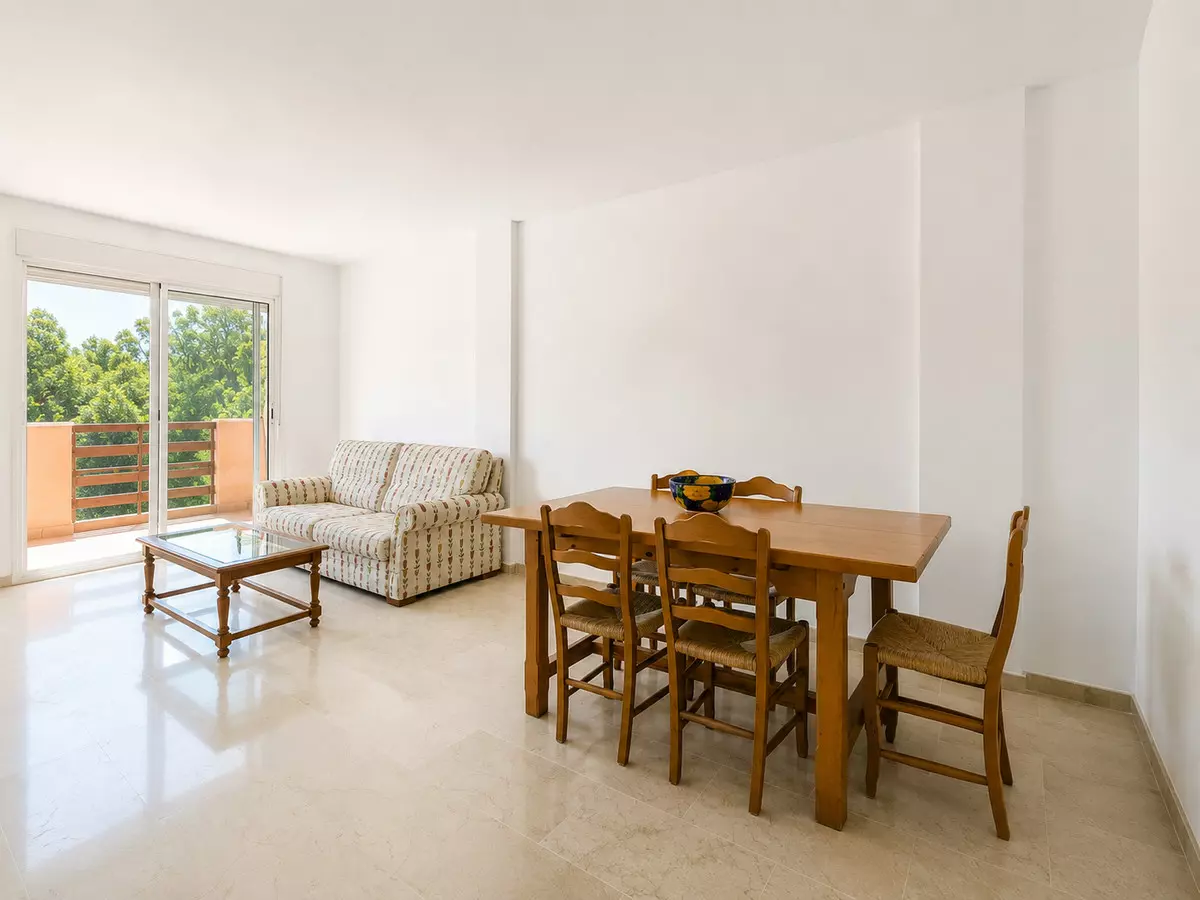 3-bedroom Apartment In Casares, Spain (122 M²)