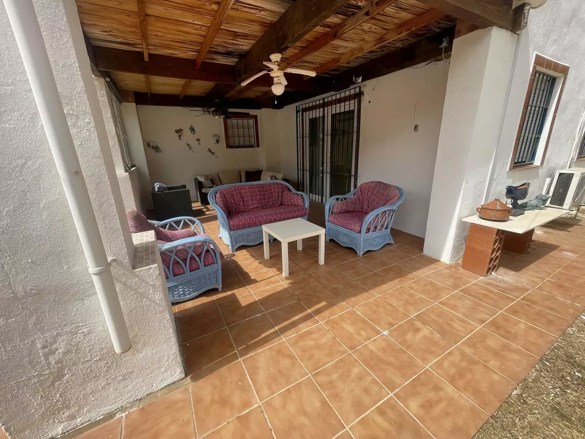 3-bedroom Villa In Álora, Spain (123 M²)
