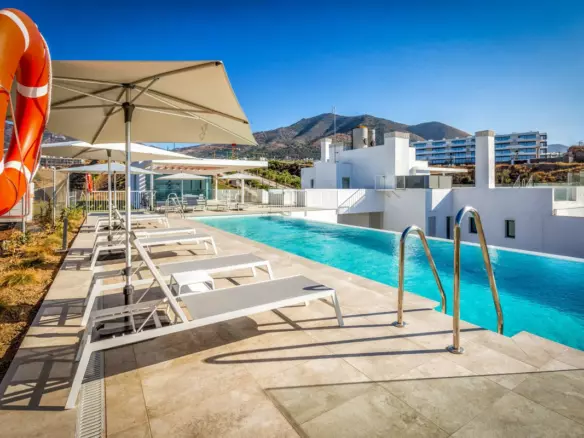 2-bedroom Apartment In Fuengirola, Spain (98 M²)