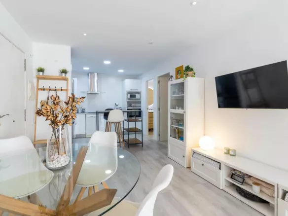 2-bedroom Apartment In Calvià, Spain (90 M²)