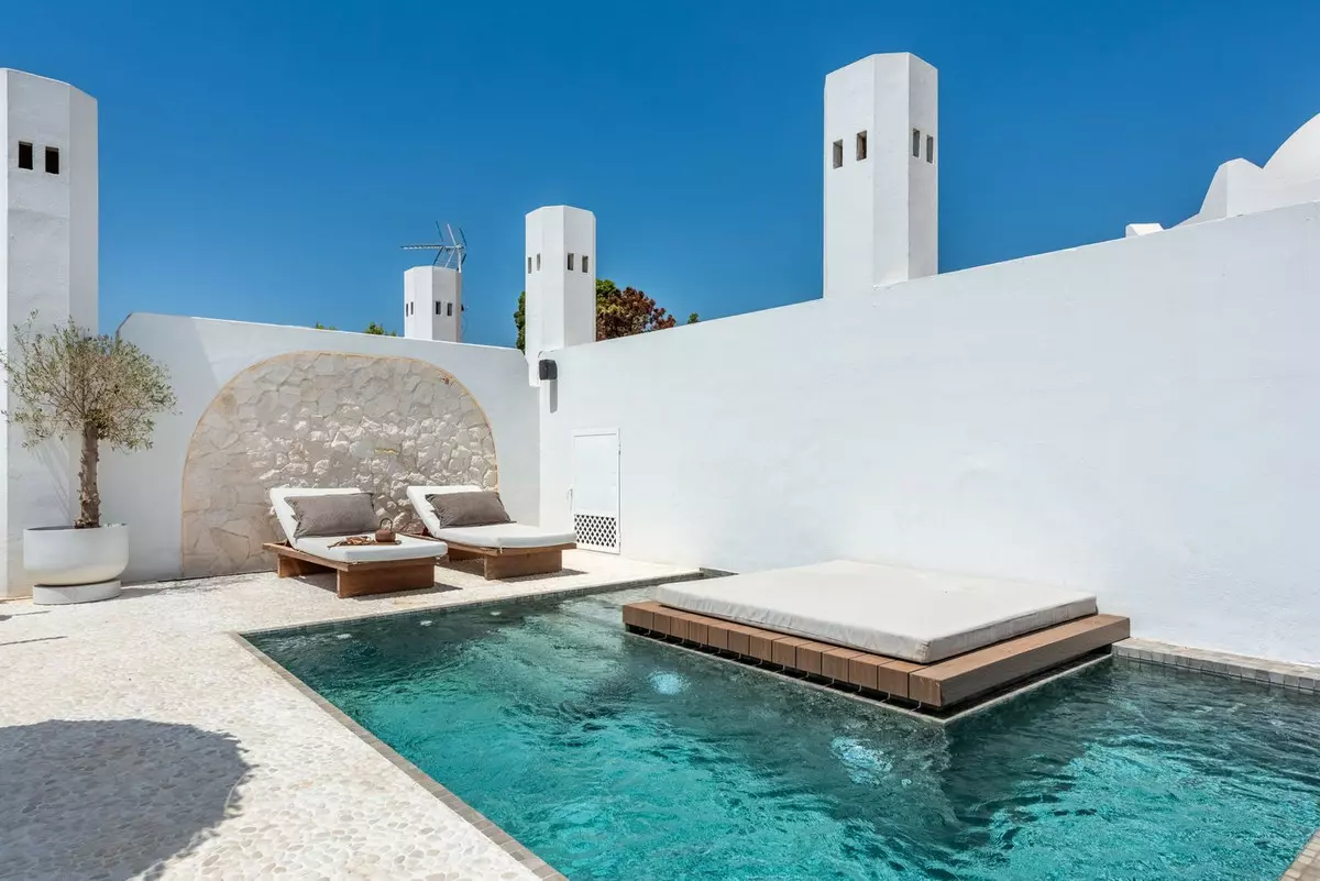 3-bedroom Apartment In Marbella, Spain (223 M²)