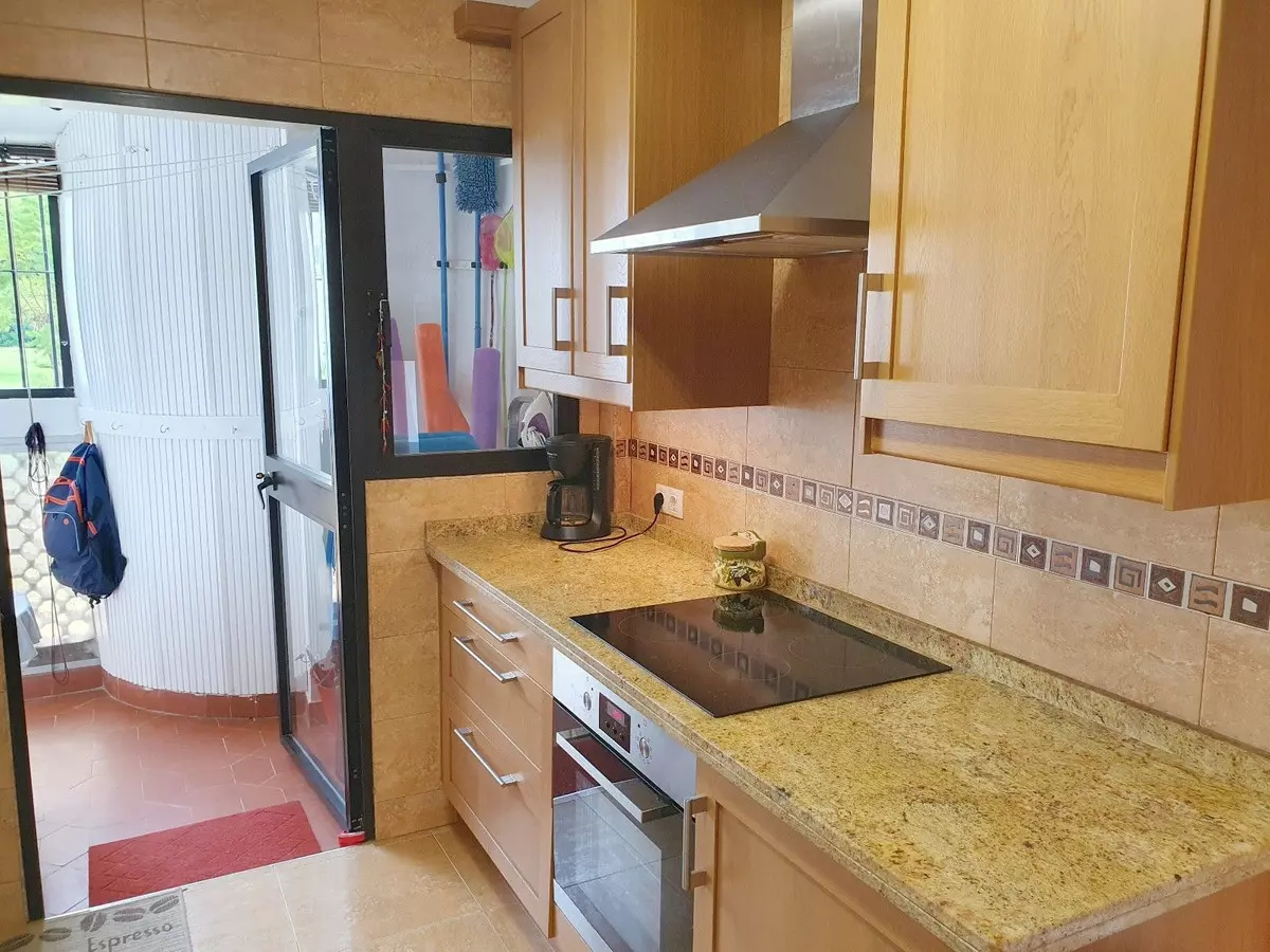 2-bedroom Apartment In Estepona, Spain (99 M²)