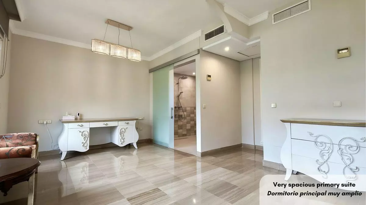 3-bedroom Apartment In Marbella, Spain (135 M²)