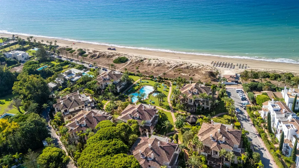 3-bedroom Apartment In Marbella, Spain (226 M²)