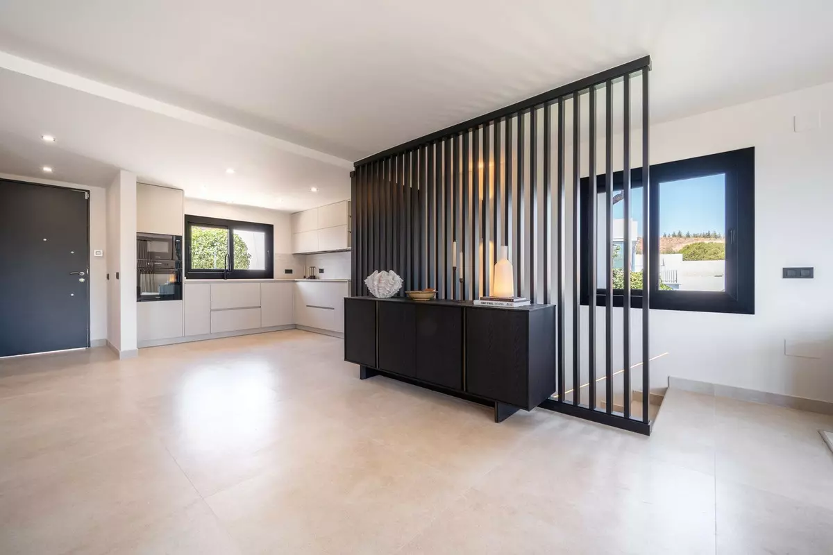 5-bedroom Villa In Mijas, Spain (329 M²)