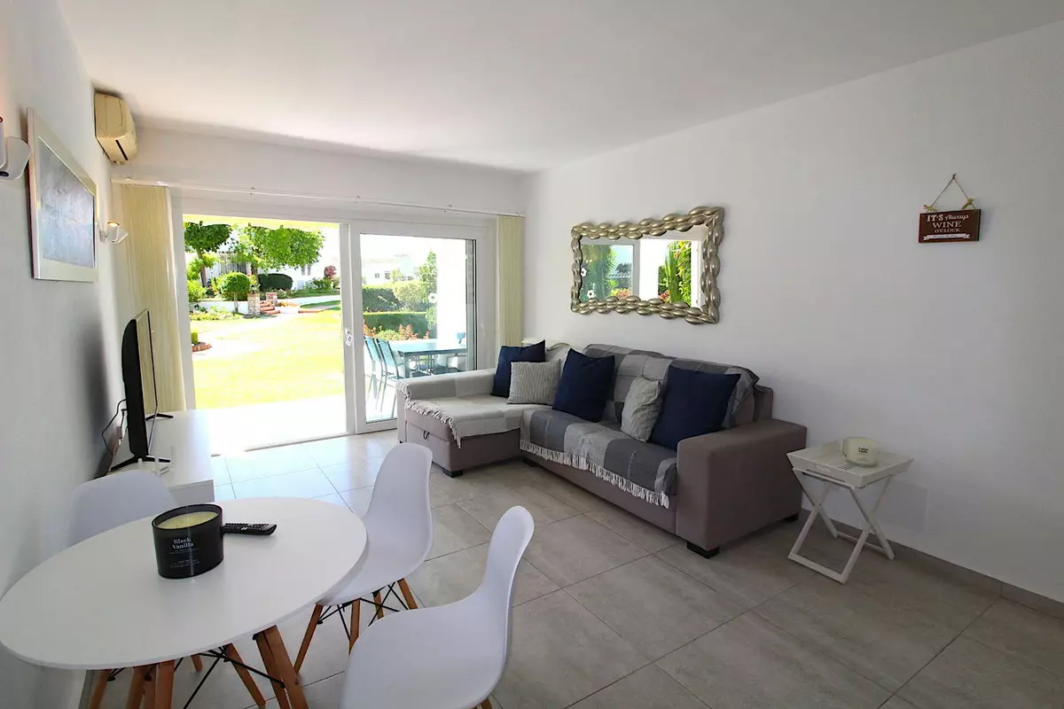 2-bedroom Apartment In Estepona, Spain (79 M²)
