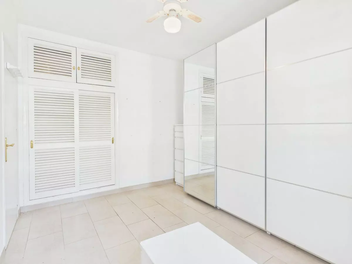 1-bedroom Apartment In Estepona, Spain (53 M²)