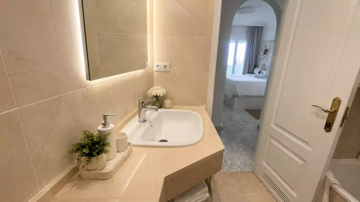 2-bedroom Apartment In Marbella, Spain (120 M²)
