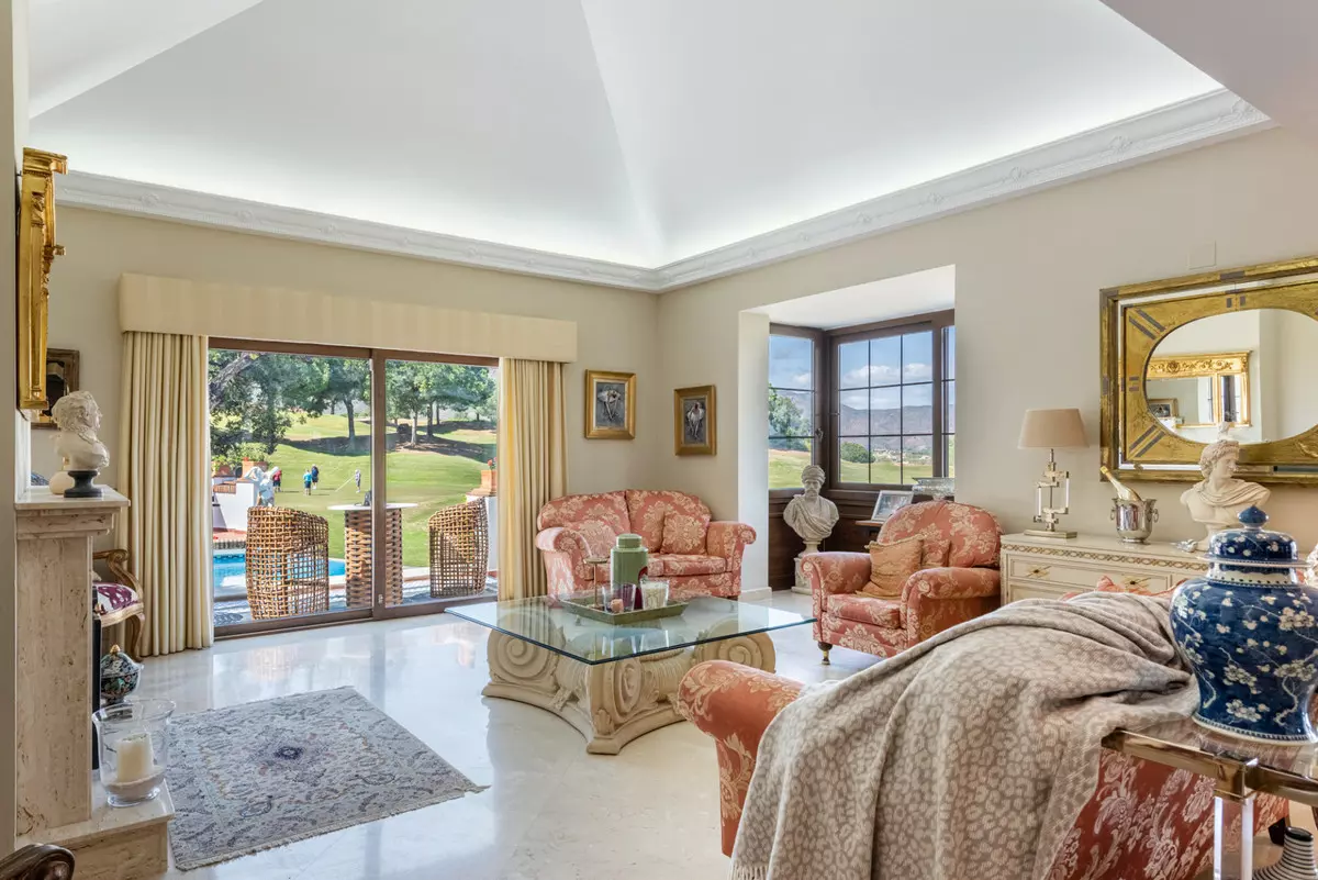4-bedroom Villa In Mijas, Spain (463 M²)
