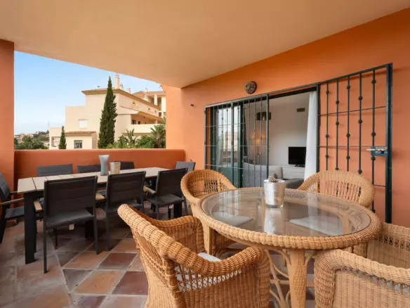 3-bedroom Apartment In Marbella, Spain (133 M²)