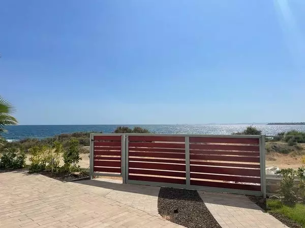 3-bedroom Property In Orihuela Costa, Spain