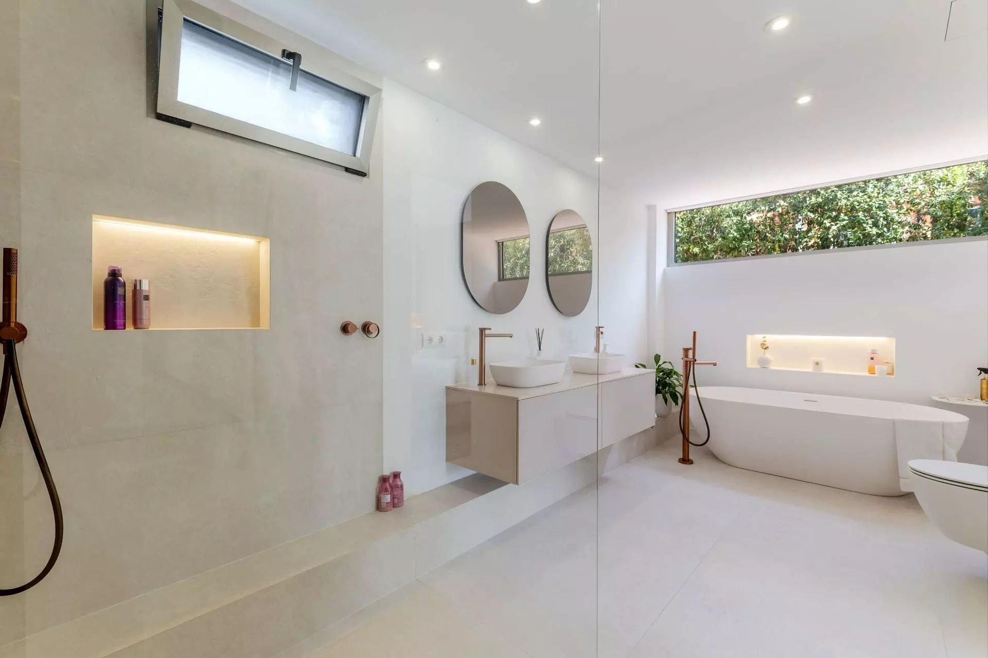 5-bedroom Villa In Calvià, Spain (364 M²)