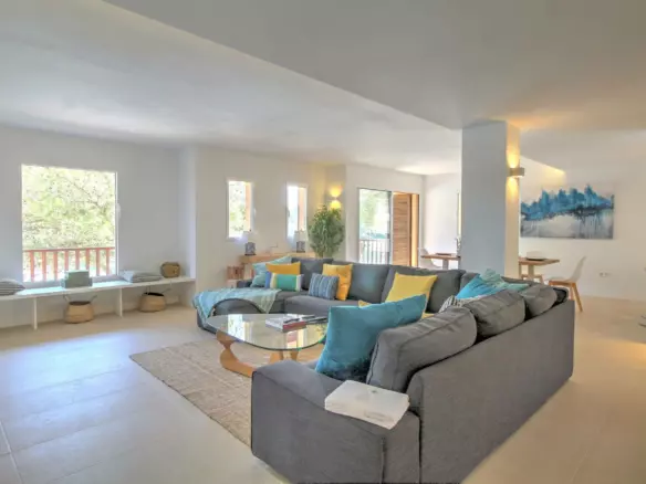 4-bedroom Apartment In Calvià, Spain (196 M²)