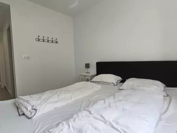 6-bedroom Villa In Villamartin, Spain (208 M²)