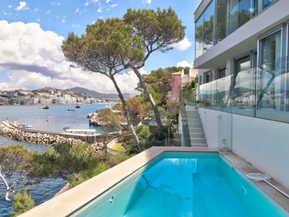 3-bedroom Villa In Calvià, Spain (330 M²)