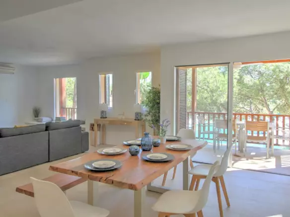 4-bedroom Apartment In Calvià, Spain (196 M²)
