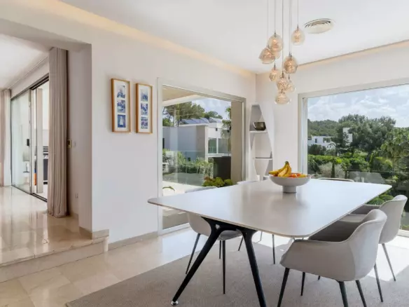 5-bedroom Villa In Calvià, Spain (364 M²)