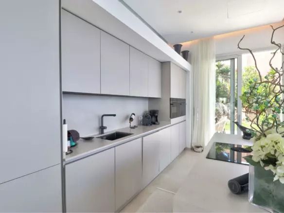 3-bedroom Villa In Calvià, Spain (330 M²)