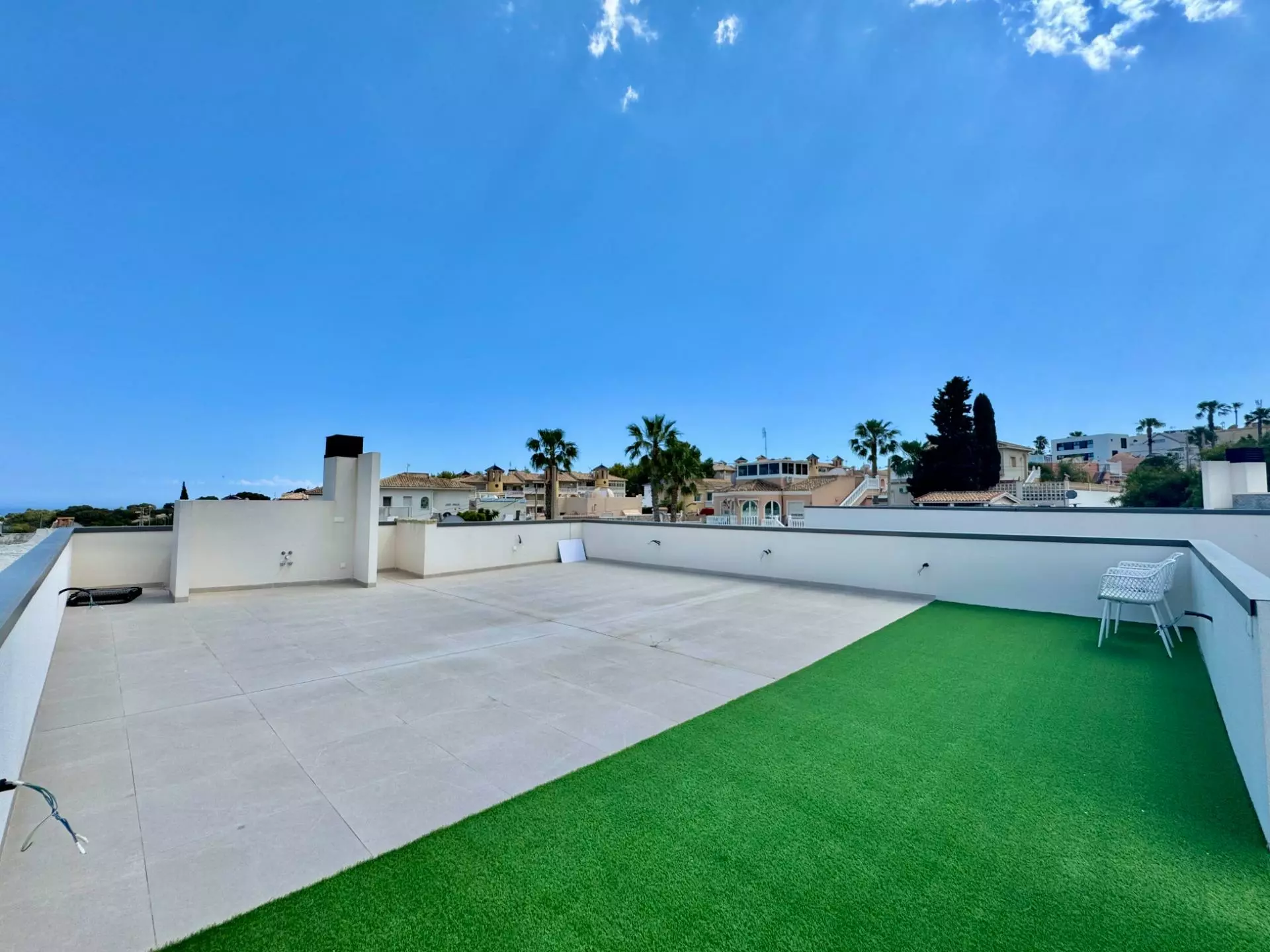 3-bedroom Villa In San Miguel De Salinas, Spain (90 M²)